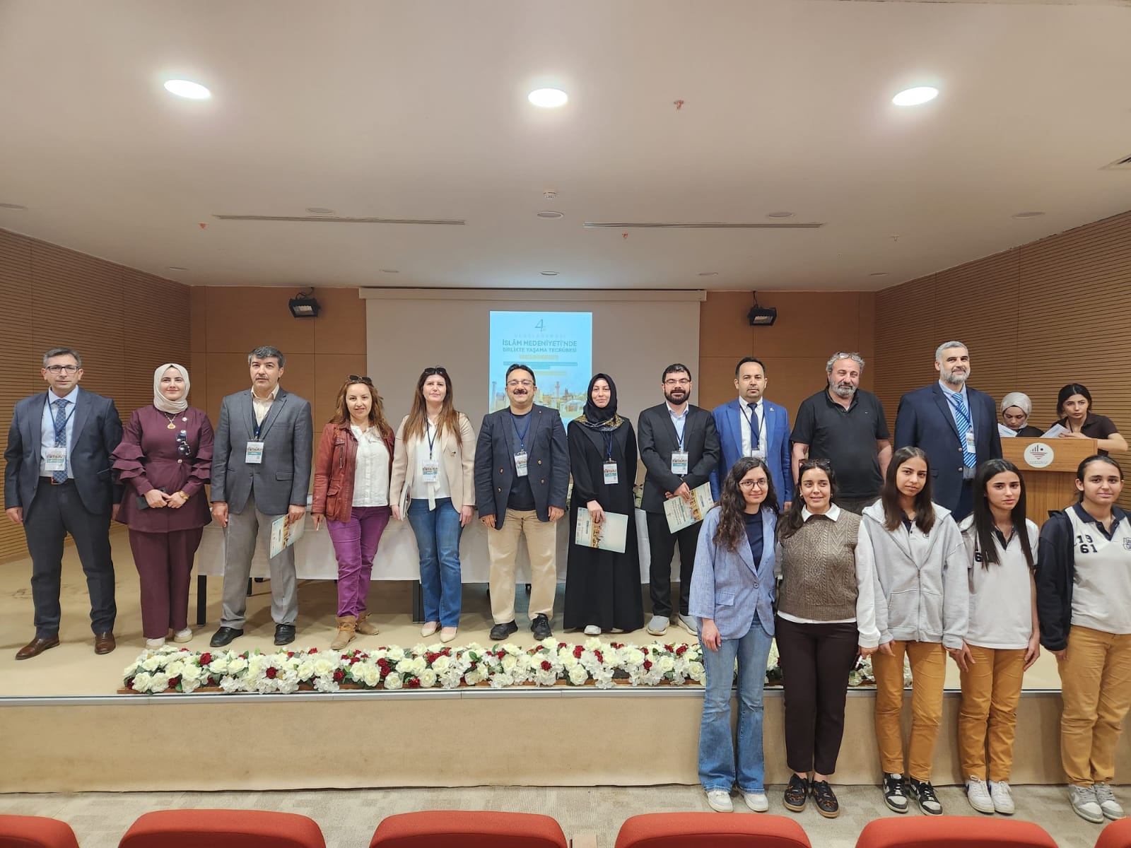 Türkçe Eğitimi Ana Bilim Dalı Öğretim Üyelerimiz Uluslararası Sempozyumda Bölümümüzü Temsil Etti